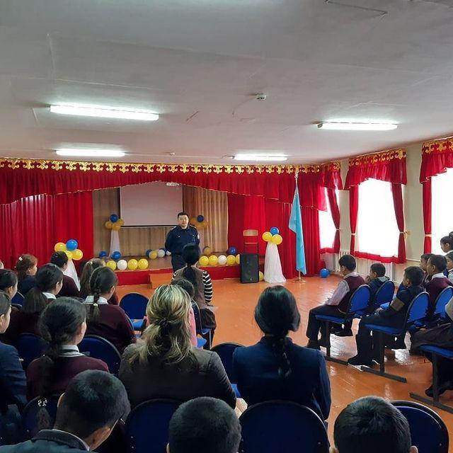 Кәмелеттік жасқа толмаған балалардың қауіпсіздігін қамтамасыз ету мақсатында, учаскелік полиция қызметкері арнайы профилактикалық жұмыстары